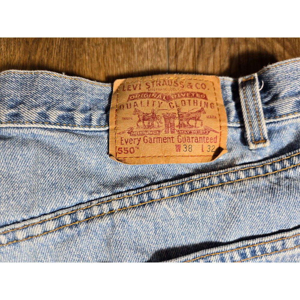 Vintage 90s Levi’s 550 Relaxed Fit Denim Jeans Mens 38x32 Blue Grunge Paint - Picture 14 of 14